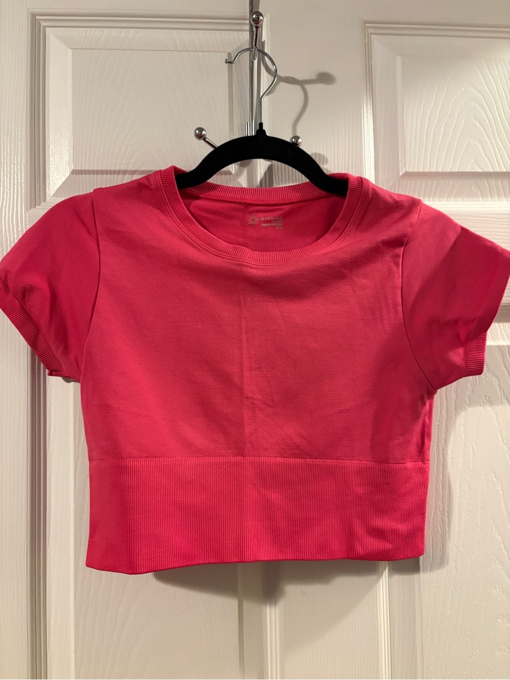 aerie Hot Pink Short Sleeve Crop Top